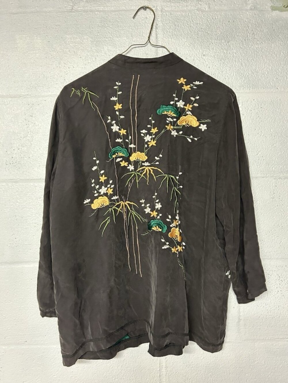 Citron Women’s L Sueded Rayon Button Up Embroidered Blouse - Picture 2 of 7